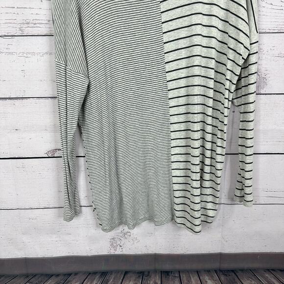 Cabi 3806 Pivot Tee Womens Small Gray Black Striped Boxy Stretch Oversized - Picture 6 of 16